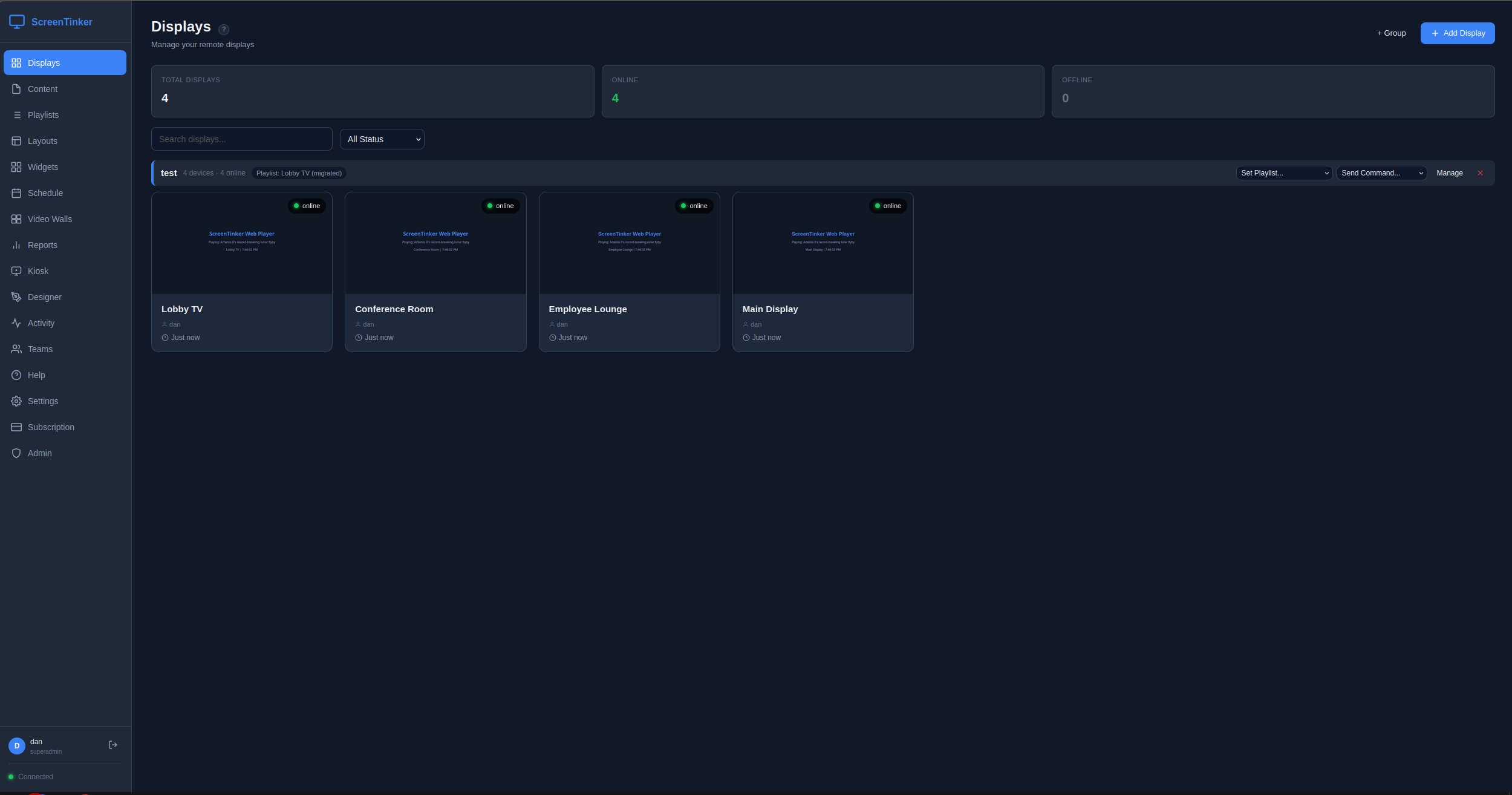 ScreenTinker open-source digital signage dashboard showing 4 online displays with playlist assignments